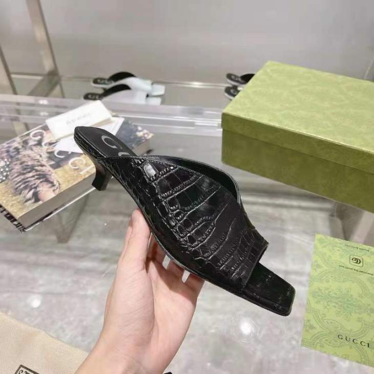 Picture of Gucci Slippers _SKUGuccisz35-4232092.5cmmnf0321